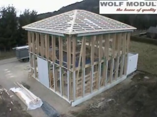 Ускоренное видео строительства каркасно-щитового дома.