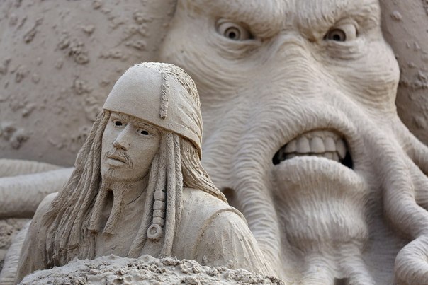 Песок и творчество.Фестиваль песчаных скульптур в Уэстоне.