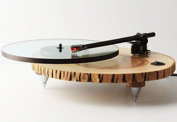 Audiowood Barky Turntable - экологичный проигрыватель из стекла, металла и древесины