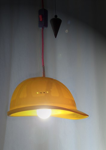 Лампа строителя