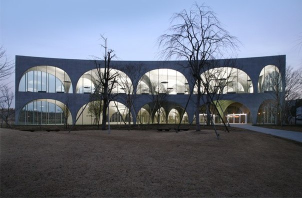 Японский архитектор Тойо Ито (Toyo Ito) стал лауреатом Притцкеровской премии за 2013 год.
