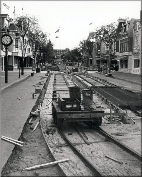 Фото строительства первого Диснейленда.