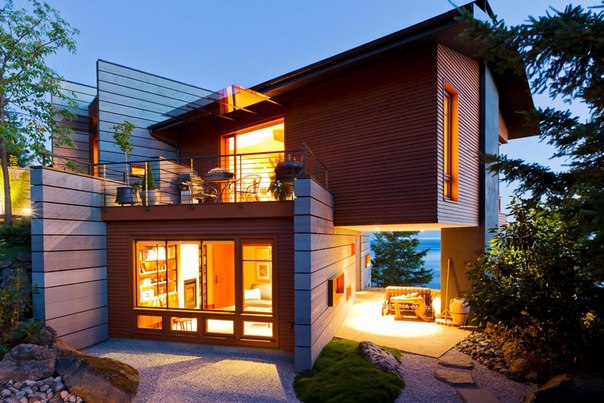 Архитектурная студия Prentiss Architects выполнила дизайн загородного дома для молодой пары в лесной зоне острова Сан-Хуан, штат Вашингтон, США.