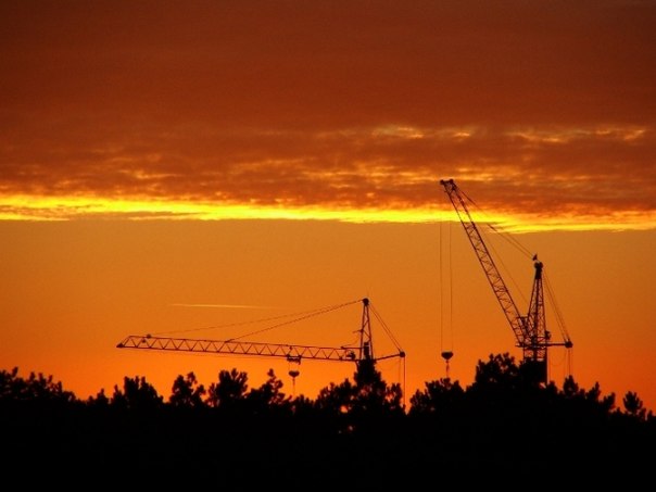 Красивые фото строительных объектов на закате