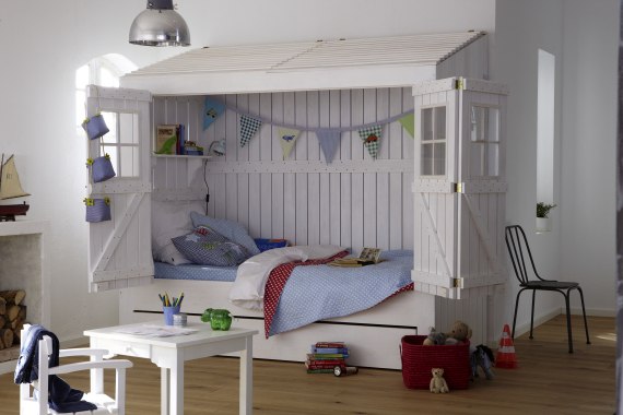 Идея для спального места в детской комнате