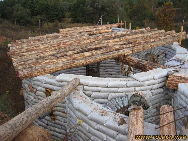 Строительство дома из мешков с землей в Харьковской области