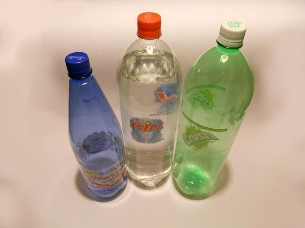 Упаковка из пластиковой бутылки
