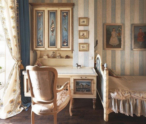 Детская комната в стиле русской дворянской усадьбы.