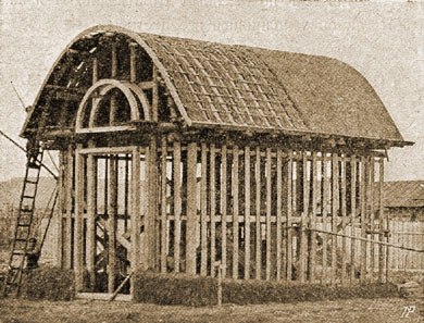 Глиносоломенная постройка Г. Гутовского на Нижегородской выставке 1896 года.