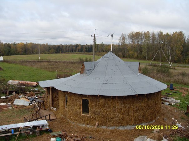 Строительство круглого дома из соломы: краткая пошаговая инструкция 
