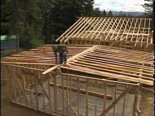 Фильм Ларри Хона о строительстве каркасного дома. 