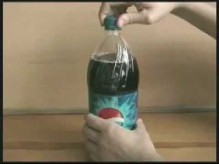 Как сделать сейф из бутылки?